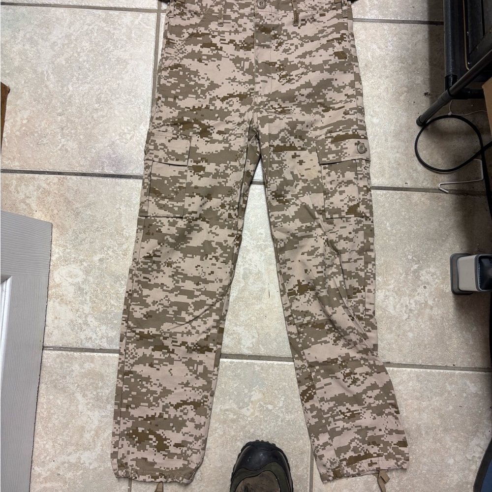 U.S. Army Digital Camo Cargo Pants - Beige and Brown